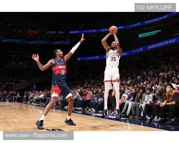 布克全能表现助力球队胜利16投10中罚球9中11贡献30分9篮板5助攻2抢断正负值高达21