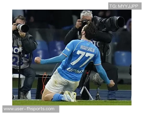 罗体分析:尤文后卫禁区内摔跤动作应判罚那不勒斯点球 罗体分析:尤文后卫禁区内摔跤动作应判罚那不勒斯点球